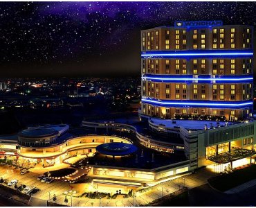 Güneşli Wyndham Grand İstanbul Europe Hotel’de Delux Odada 2 Kişilik Konaklama